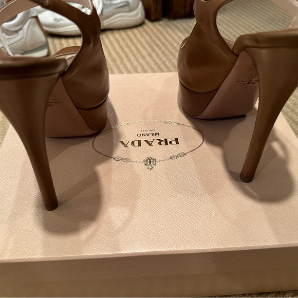 PRADA platform Maryjane 5” Carmel color shoe - Picture 5 of 7